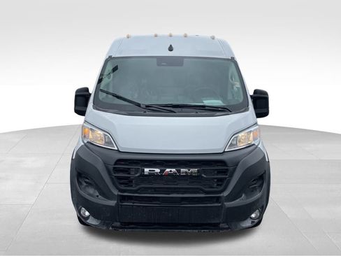 Used 2025 RAM ProMaster 2500 w/ Convenience Group image 9
