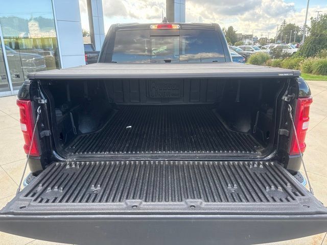 Used 2025 RAM 1500 Big Horn AWD/4WD image 30