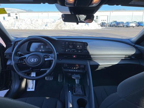 New 2025 Hyundai Elantra Sport image 38