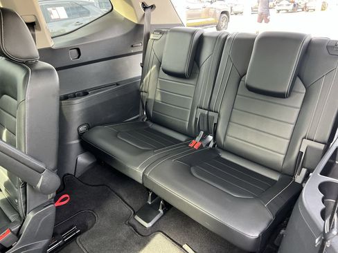 Used 2022 Volkswagen Atlas SEL Premium AWD/4WD image 33