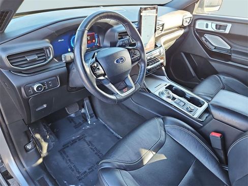 Used 2022 Ford Explorer ST w/ Equipment Group 401A image 13
