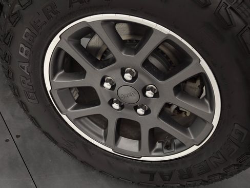 Certified 2021 Jeep Gladiator Sport w/ Quick Order Package 24Q 80Th image 15