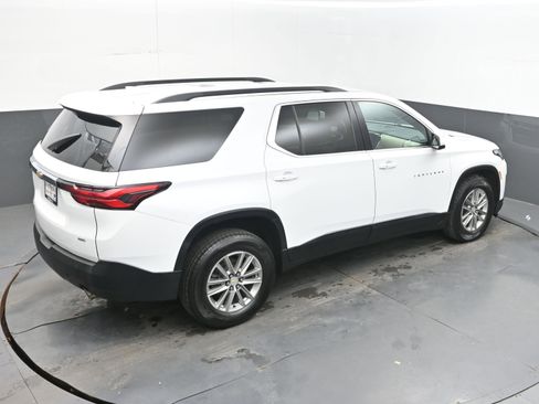 Used 2022 Chevrolet Traverse LT AWD/4WD image 36