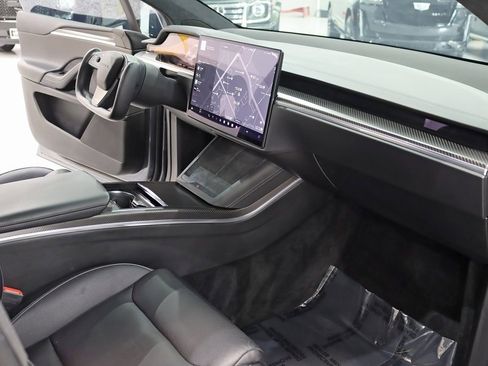 Used 2022 Tesla Model X Plaid image 27