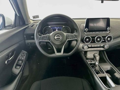 Certified 2025 Nissan Sentra SV FWD image 19