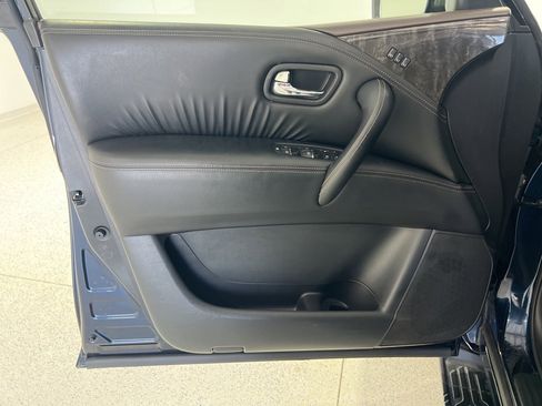 Used 2023 Nissan Armada Platinum w/ Captain's Chairs Package image 19