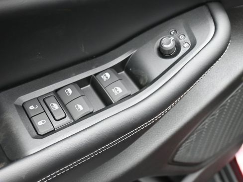New 2026 Jeep Grand Cherokee L Laredo AWD/4WD image 10