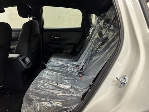 Used 2025 Honda HR-V Sport image 15