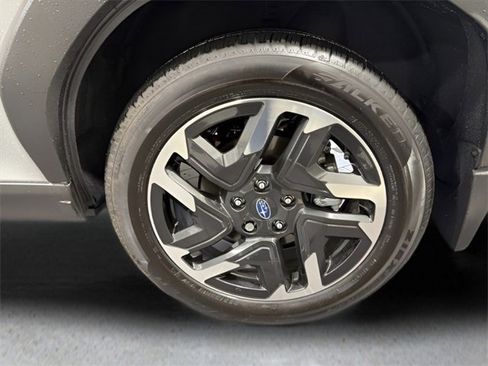 Certified 2025 Subaru Forester Limited w/ Popular Package #1 image 40