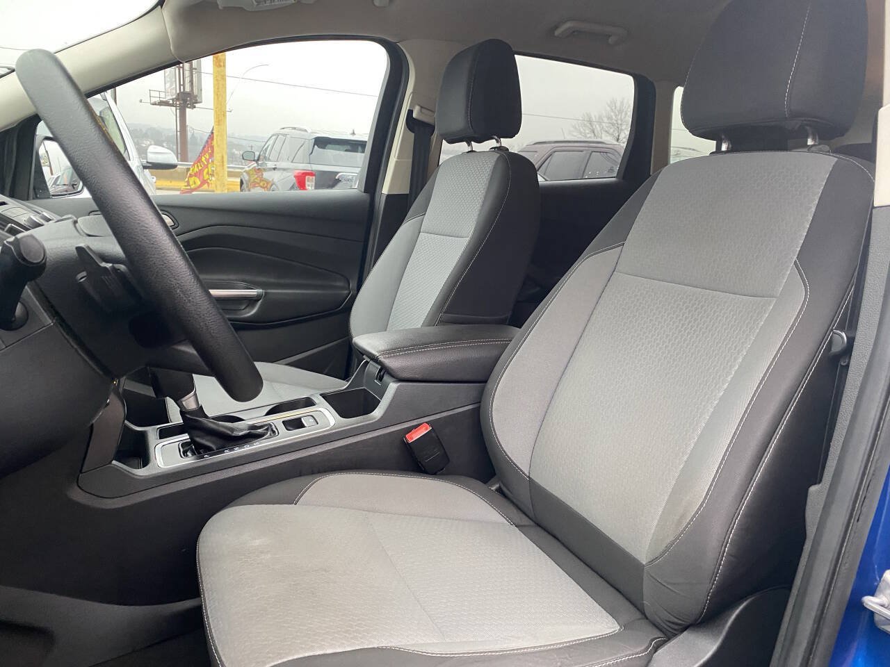 Used 2017 Ford Escape SE AWD/4WD image 11