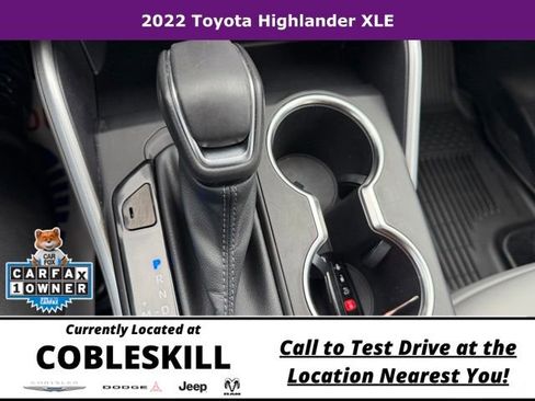 Used 2022 Toyota Highlander XLE AWD/4WD image 25