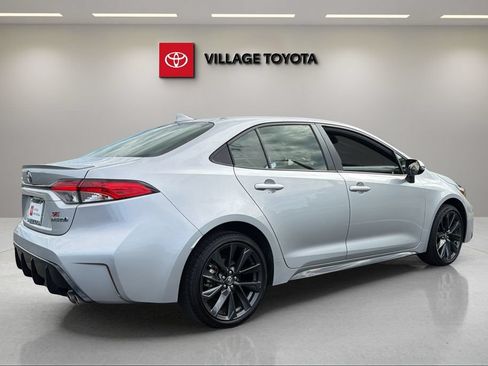 Certified 2024 Toyota Corolla SE FWD image 5