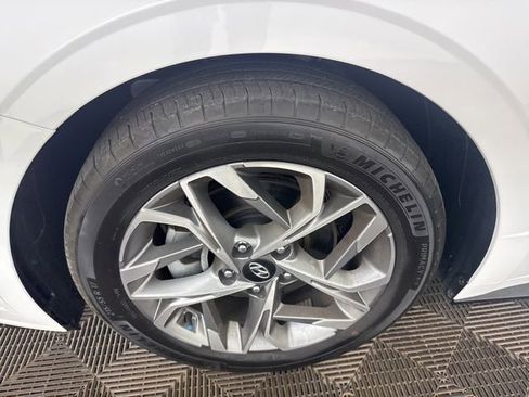 Used 2023 Hyundai Sonata SEL FWD image 32