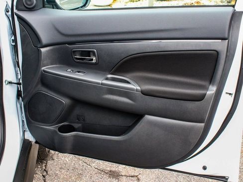 New 2025 Mitsubishi Outlander Sport LE AWD/4WD image 13