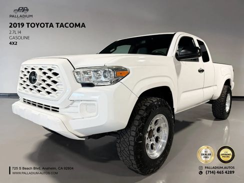 Used 2019 Toyota Tacoma SR RWD image 1