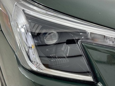 Used 2022 Subaru Forester Premium AWD/4WD image 38