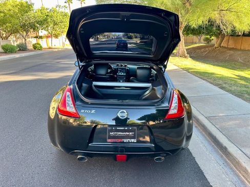 Used 2014 Nissan 370Z Touring w/ Navigation Package image 14