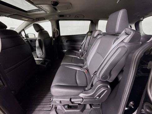 Used 2024 Honda Odyssey Touring image 30