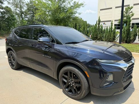 Used 2020 Chevrolet Blazer LT FWD image 3