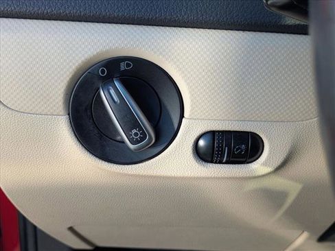 Used 2012 Volkswagen Jetta SE image 11