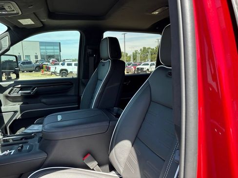 Used 2026 GMC Sierra 2500 AT4X AWD/4WD image 15