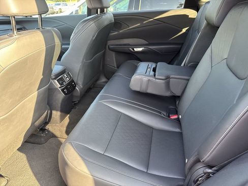 Used 2024 Lexus RX 350 Premium Plus w/ Convenience Package AWD/4WD image 30