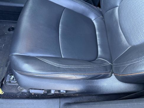 Used 2021 Toyota Sienna XSE FWD image 10