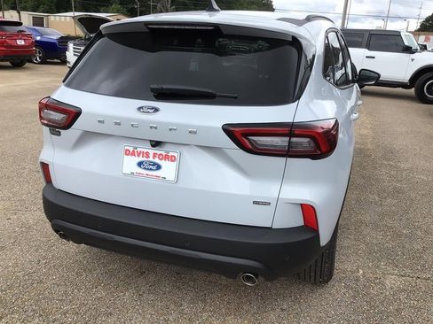 New 2025 Ford Escape ST-Line w/ Equipment Group 301A image 7
