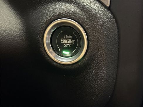 Certified 2021 GMC Sierra 1500 SLT image 16