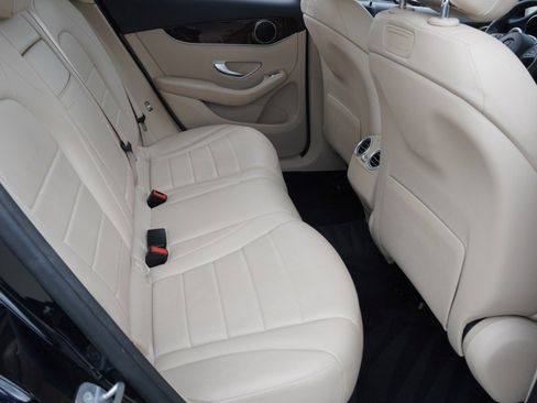 Used 2018 Mercedes-Benz GLC 300 image 31