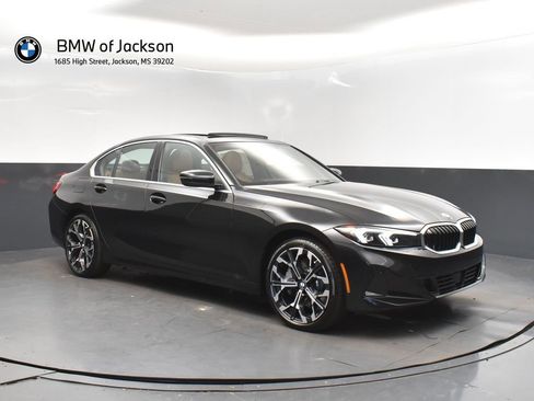 New 2026 BMW 330i Sedan w/ Convenience Package RWD image 1