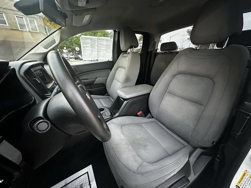 Used 2020 Chevrolet Colorado W/T w/ WT Convenience Package image 12