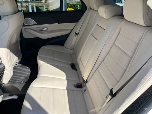 Used 2021 Mercedes-Benz GLE 450 4MATIC image 12
