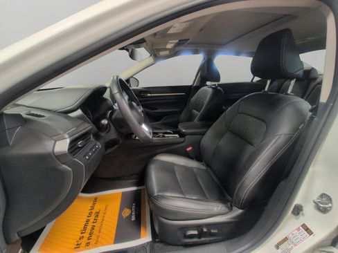 Used 2023 Nissan Altima 2.5 SL AWD/4WD image 9