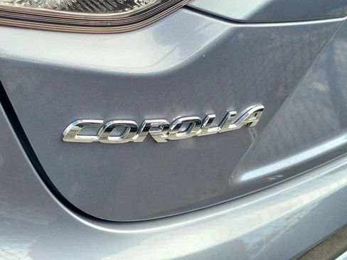 Used 2020 Toyota Corolla LE FWD image 5