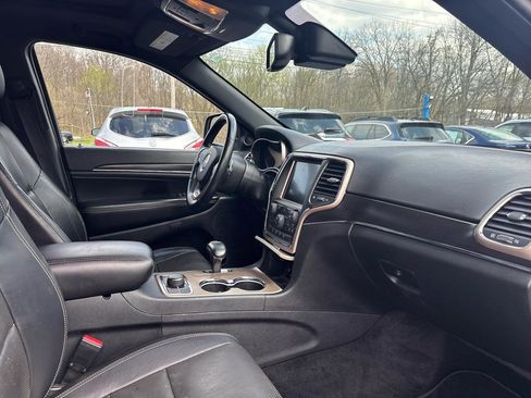 Used 2014 Jeep Grand Cherokee Limited w/ Luxury Group II image 18