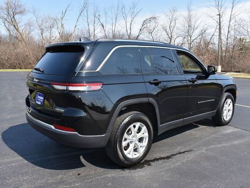 Used 2024 Jeep Grand Cherokee Limited image 5