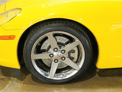Used 2007 Chevrolet Corvette Coupe w/ Preferred Equipment Group RWD image 52