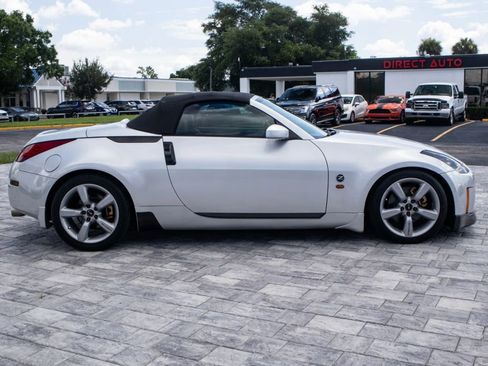 Used 2006 Nissan 350Z Touring RWD image 9
