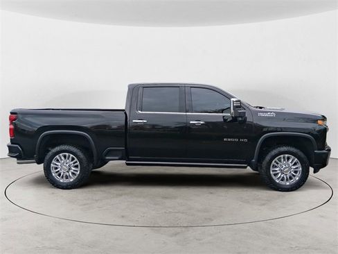 Used 2022 Chevrolet Silverado 2500 High Country w/ Z71 Off-Road Package image 6