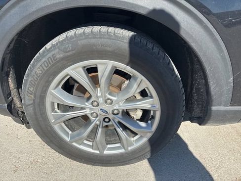 Used 2020 Ford Explorer XLT w/ Equipment Group 202A AWD/4WD image 9
