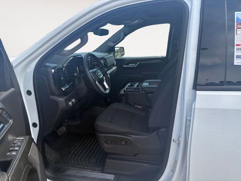 Used 2024 GMC Sierra 1500 Elevation AWD/4WD image 9