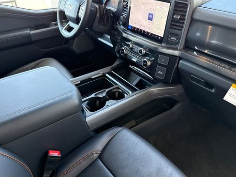 New 2026 Ford F250 4x4 Crew Cab Super Duty image 13