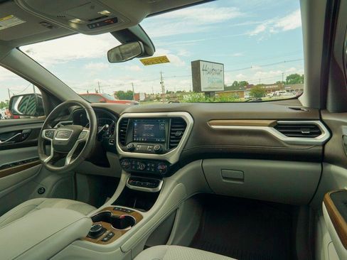 Used 2021 GMC Acadia SLE w/ Driver Convenience Package AWD/4WD image 16
