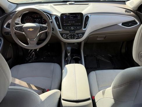Used 2024 Chevrolet Malibu LT image 21