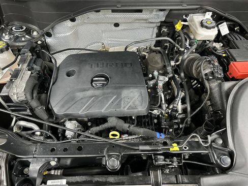 Certified 2024 Buick Encore GX Preferred AWD/4WD image 23