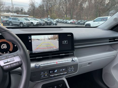 Used 2025 Hyundai Kona SEL AWD/4WD image 18