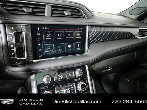 Used 2023 GMC Yukon XL Denali w/ Denali Reserve Package image 25