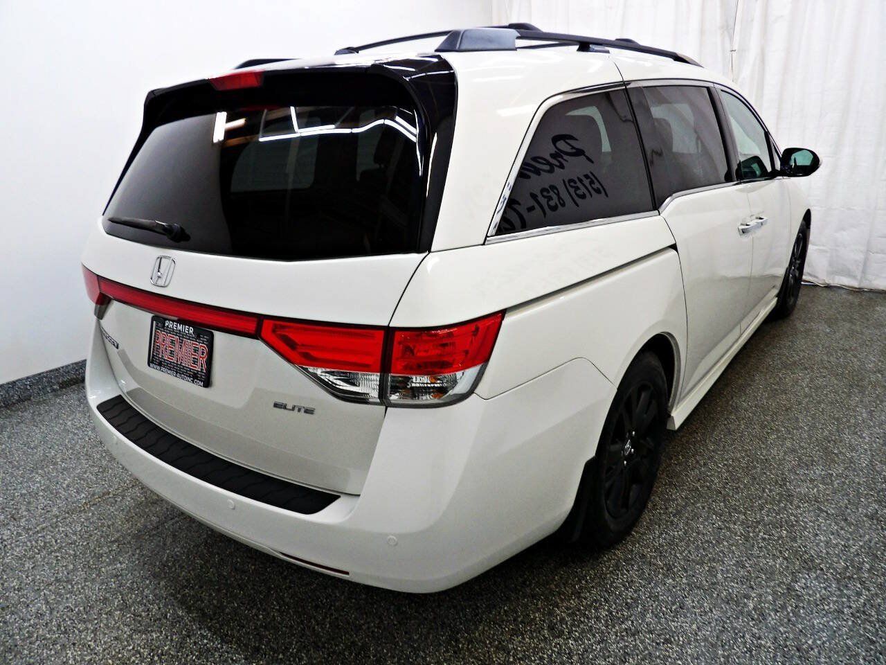 Used 2015 Honda Odyssey Touring image 6