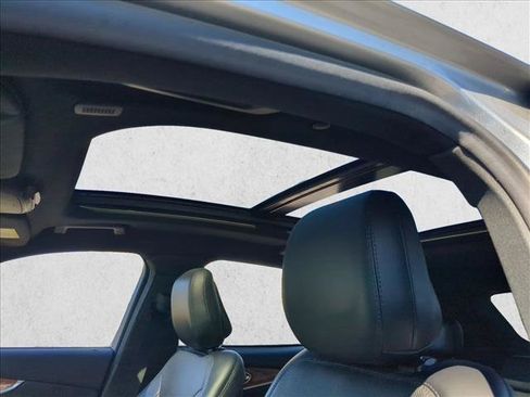 Used 2020 Lincoln Nautilus Reserve FWD image 13
